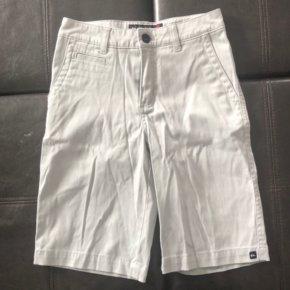 Quicksilver Shorts - Picture 2 of 7